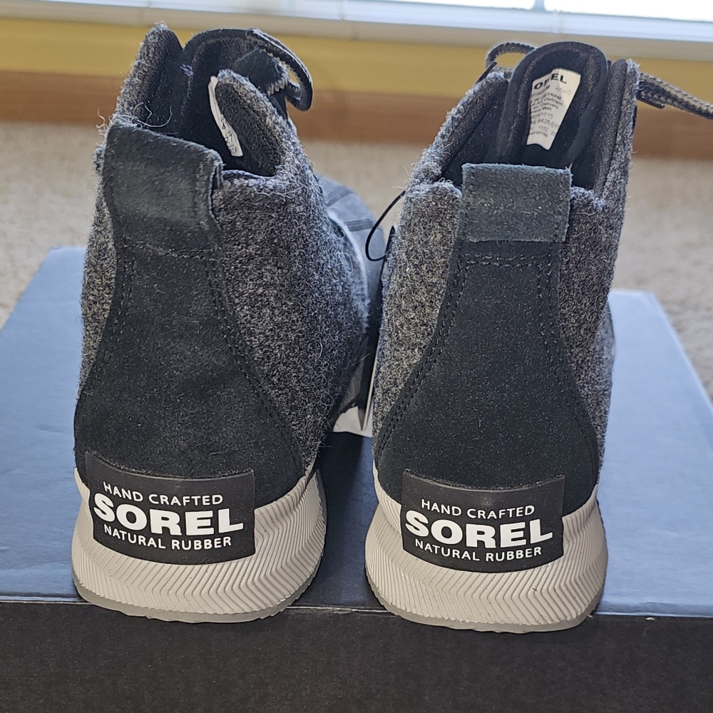 Sorel Duck Boots - Picture 5 of 6